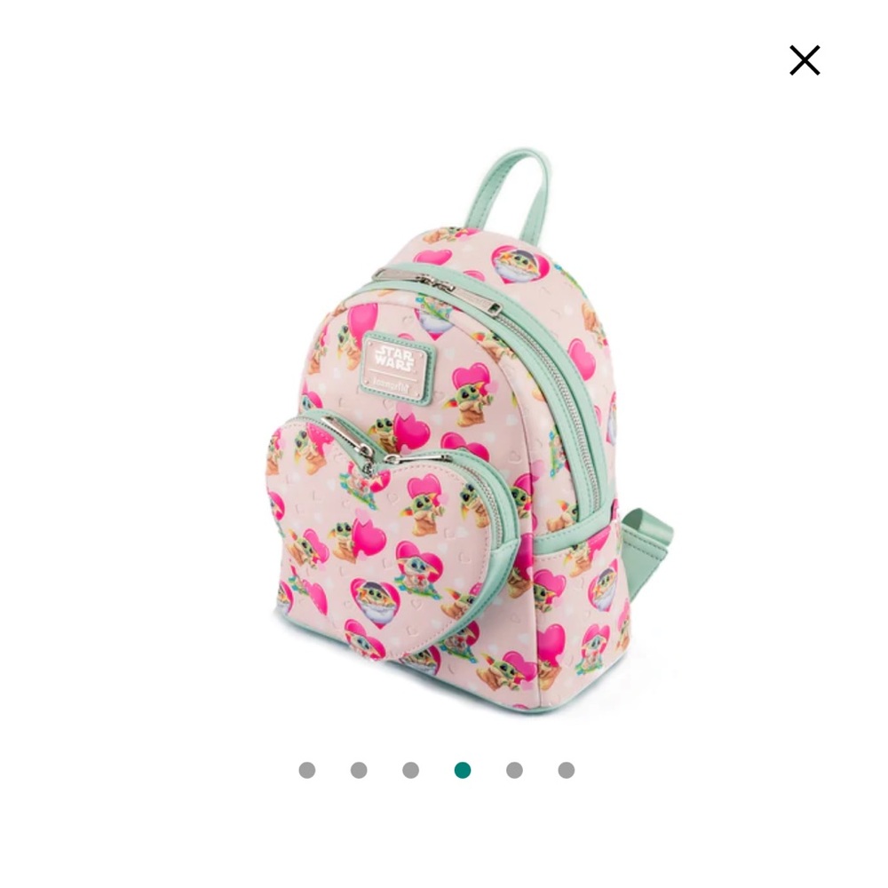 Loungefly Baby Yoda Grogu Heart backpack